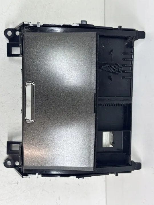 Cinzeiro dianteiro OEM 1A421032Q para Lexus IS 2007 image 3