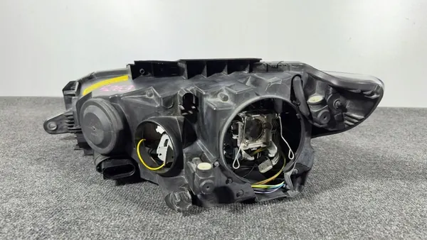 PASSAT CC 07- Oikea Etu Xenon Ajovalot 3C8941752C image 5