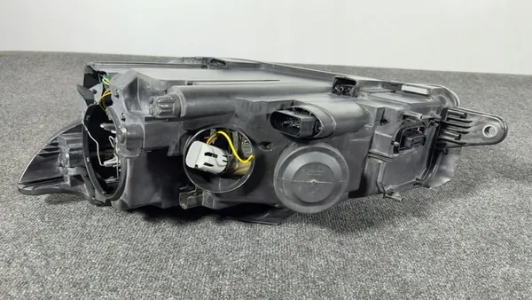 PASSAT CC 07- Oikea Etu Xenon Ajovalot 3C8941752C image 8