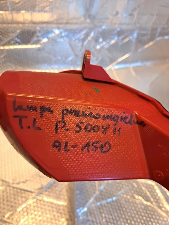 OEM 9811982980 Feu Arrière Gauche pour Peugeot 5008 II image 4