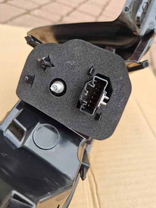 Opel Grandland II Lámpara LED Trasera Derecha OEM image 7