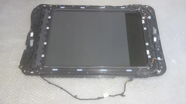 Techo Panorámico Peugeot 3008 OEM 98104891PR - Usado image 3