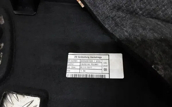 Achterluidsprekerplank OEM A2056901500 Mercedes W205 image 3