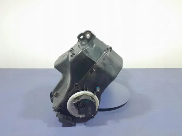 Tanque AdBlue OEM 4M0131878CF para Audi Q7 II 3.0 TDI image 4