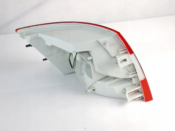 Luz Trasera Skoda Octavia 3 17-19 Derecha Liftback Sedan LED image 4