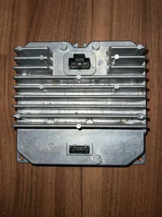 Omvormer BMW X6 F16/F86 OEM 8ES01101900 Gebruikt image 2