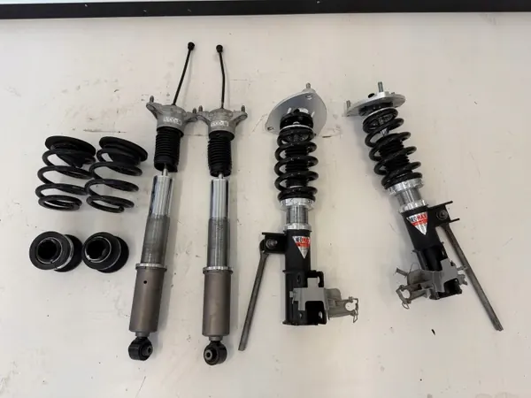Ammortizzatori Neomax AV e POST Mercedes W117 CLA 45 AMG image 2