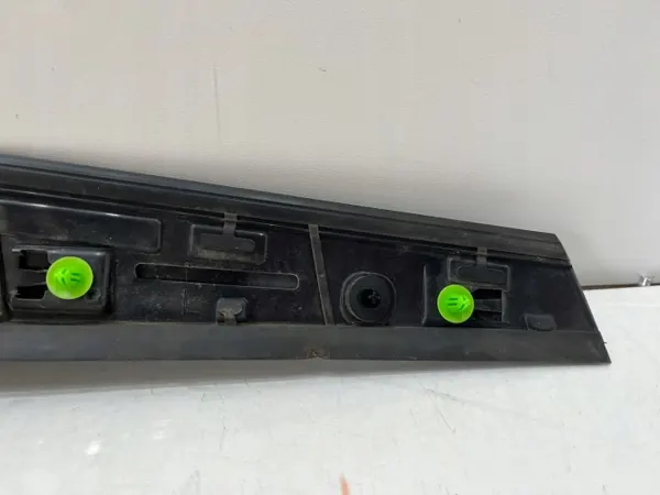 Mercedes GLE W167 linke Heckklappenspoiler OEM A1677900100 image 6