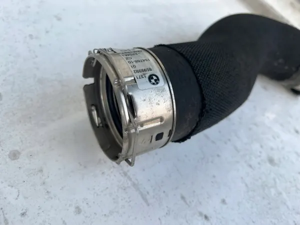 BMW OEM 8599392 Intercoolerrör för B57 Motor image 4