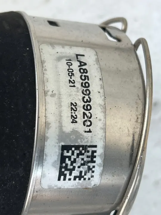 BMW OEM 8599392 Intercoolerrör för B57 Motor image 5