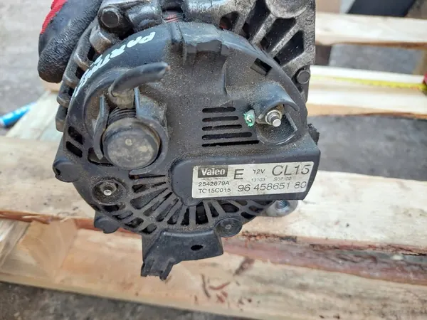 Vaihtovirtageneraattori Renault 1.5 DCI Clio Megane Kangoo image 8