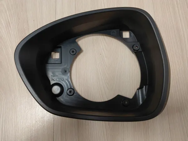 Alfa Romeo Stelvio vasen peilin kehys OEM image 2