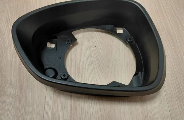 Alfa Romeo Stelvio vasen peilin kehys OEM image 4
