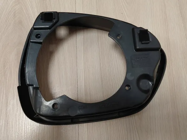 Alfa Romeo Stelvio vasen peilin kehys OEM image 9