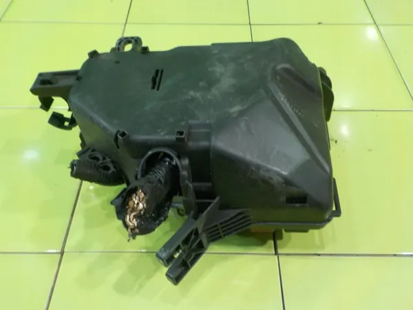 OEM 50522171 sulakekotelo Alfa Romeo Giulia 2.0 JTDM image 3