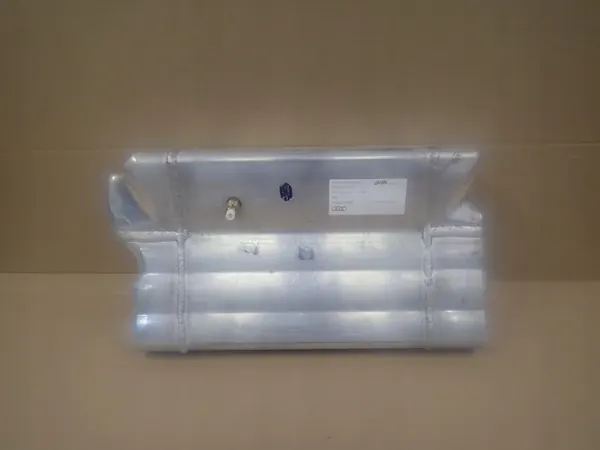 Begagnad lufttryckstank OEM 4G0616203C för Audi A6 C7/A7 image 2