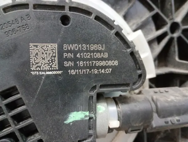 AdBlue-tankpomp Audi A4 8W OEM 8W0131878BH image 3