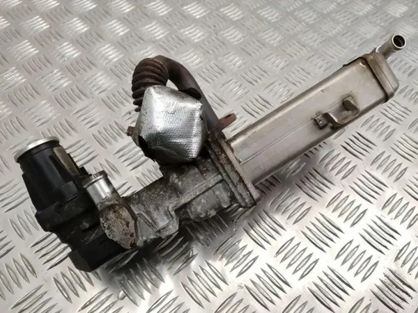 EGR-kylare OEM 03L131512BL för VW Passat B7 2.0L Diesel image 4
