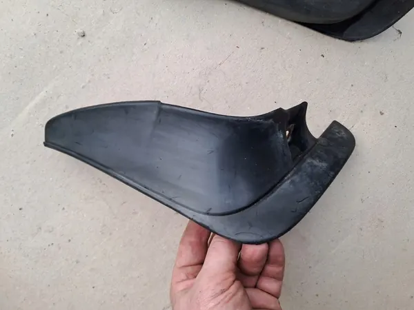 TOYOTA CARINA E 92-97 Framskärmar OEM image 3