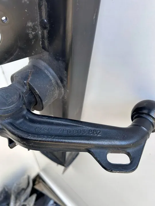 VW T5 T6 Dragkrok 7H0803881L image 5