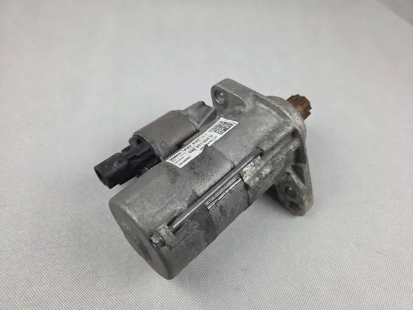 Motor de arranque Skoda Octavia Mk3 1.6L OE 02Z911024D image 2