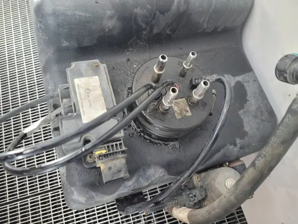 AdBlue-tank OEM 81154025049 voor MAN TGX I - Gebruikt image 10