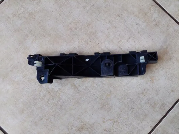 OEM 86514-2Y000 - 1 Pare-boue Avant Droit - Occasion image 5