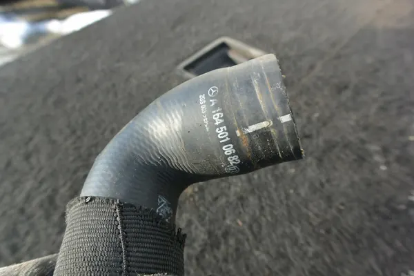 Carcasa de termostato 4.7 5.5 V8 Mercedes GL 164 W221 image 4