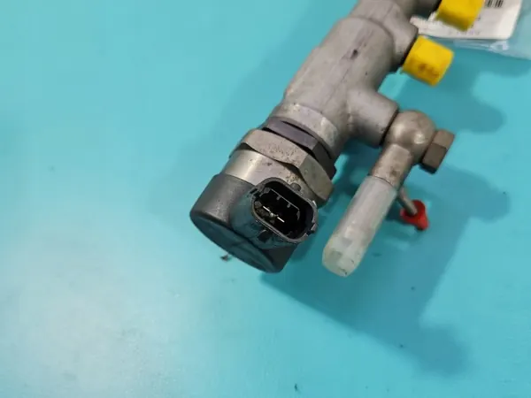 Einspritzschiene Sensor OEM 0445213035 für Opel Astra image 5