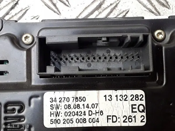 Ecrã de visualização Opel Vectra OEM 13132282 - Usado image 4