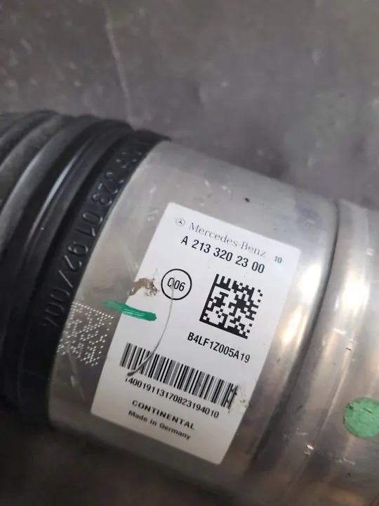 Amortisseur avant Mercedes Classe E W213 A2133207838 image 2