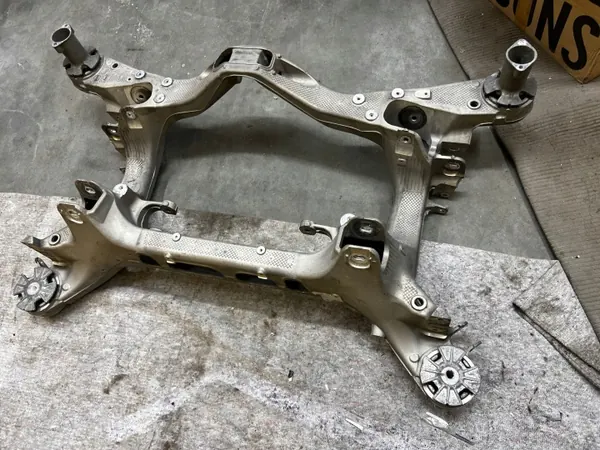 OEM 970331051 Achterste Wieg voor Porsche Panamera 970 image 2