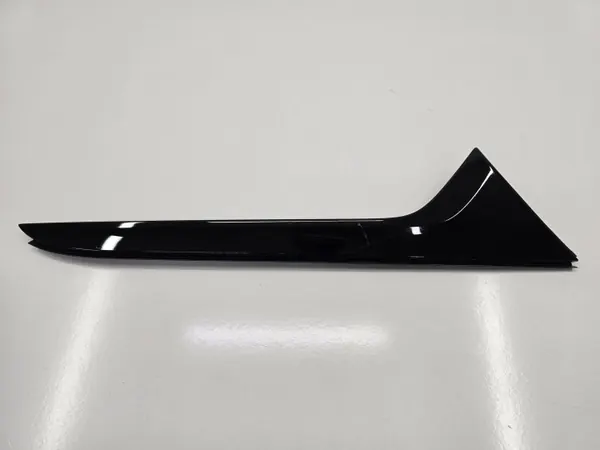 Audi A6 C8 sivuspoileri OEM 4K9854872A oikea image 2