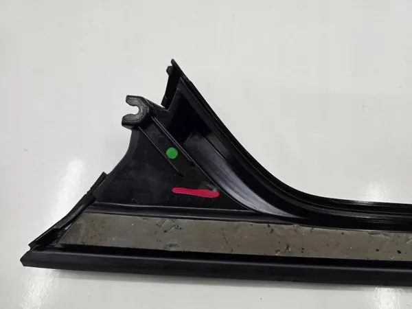 Audi A6 C8 sivuspoileri OEM 4K9854872A oikea image 7