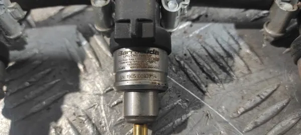 WSBK injectorset met druksensor - 4 stuks image 5