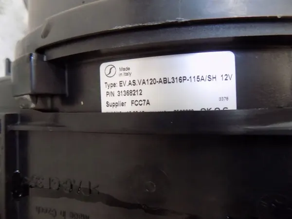 Système de refroidissement batterie Volvo OEM 32252072 image 6