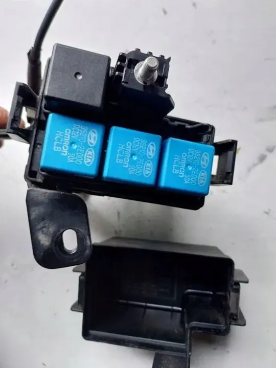 Caixa de Fusíveis 1.6 CRDi Kia Ceed 09R D4FB image 2