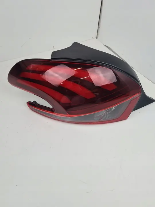 Hella 2SK 354 834-011 Lámpara trasera combinada image 4