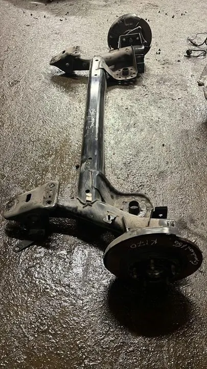 Achteras Hyundai Kona II 2023 OEM 55101-BE000 image 2