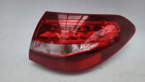 RECHTER ACHTERLAMP MERCEDES C KLASSE W205 COMBI A2059060657 image 2