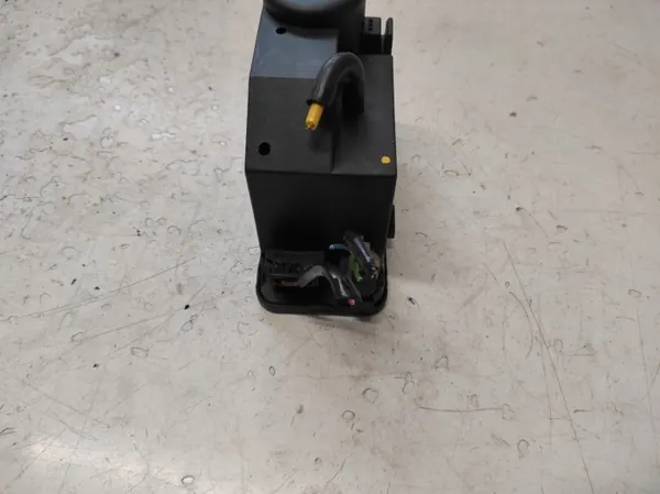 Mercedes-keskitulppapumppu OEM 1248000148 image 3