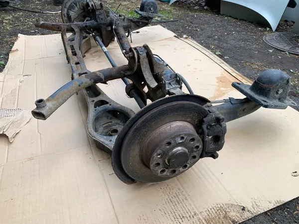 Trave di Sospensione Posteriore Golf V Octavia II Altea A3 8P Completa image 3