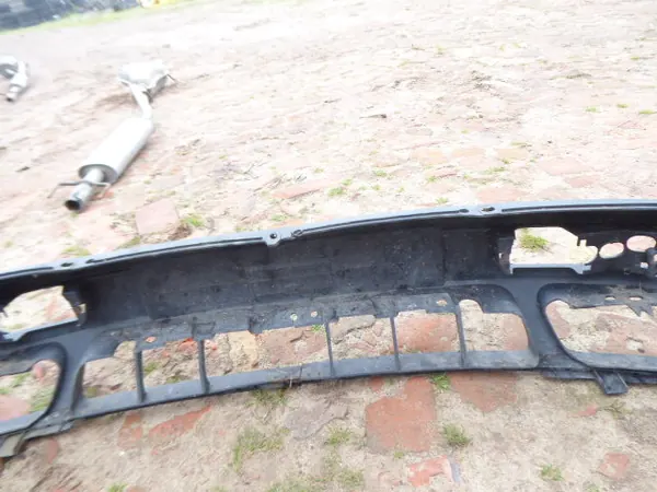 Paraurti anteriore Volkswagen Golf III 92-97 image 10