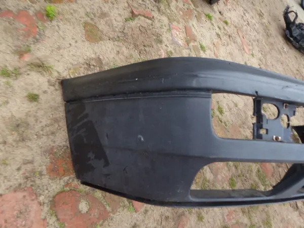 Paraurti anteriore Volkswagen Golf III 92-97 image 2