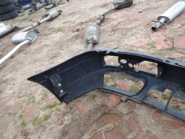 Paraurti anteriore Volkswagen Golf III 92-97 image 9