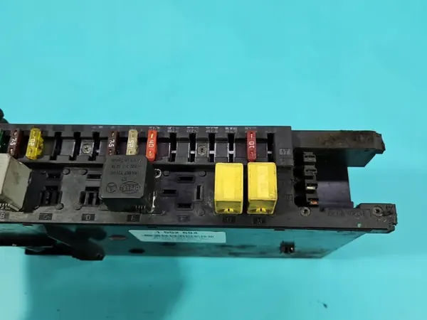 Zekeringkast OEM 2035451801 voor Mercedes W203 image 5