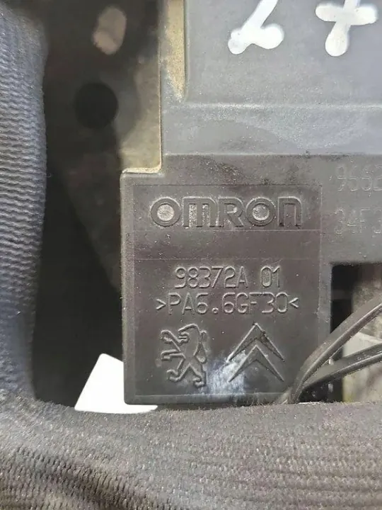 Värmefläktrelä OEM 966287238000 för Peugeot 307 SW image 4