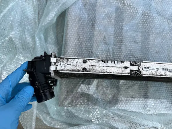 BMW F22 F30 N26 Veden Lämpötilasensori 7618808 image 8