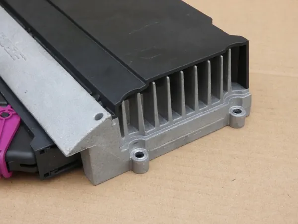 Amplificador Bose Audi A8 D3 OEM 4E0035223G 4E0910223Q image 3