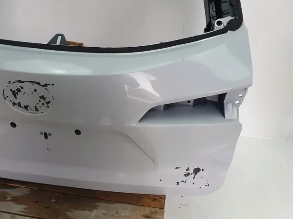 Puerta trasera OEM ACR729 para Toyota Corolla E21 image 4